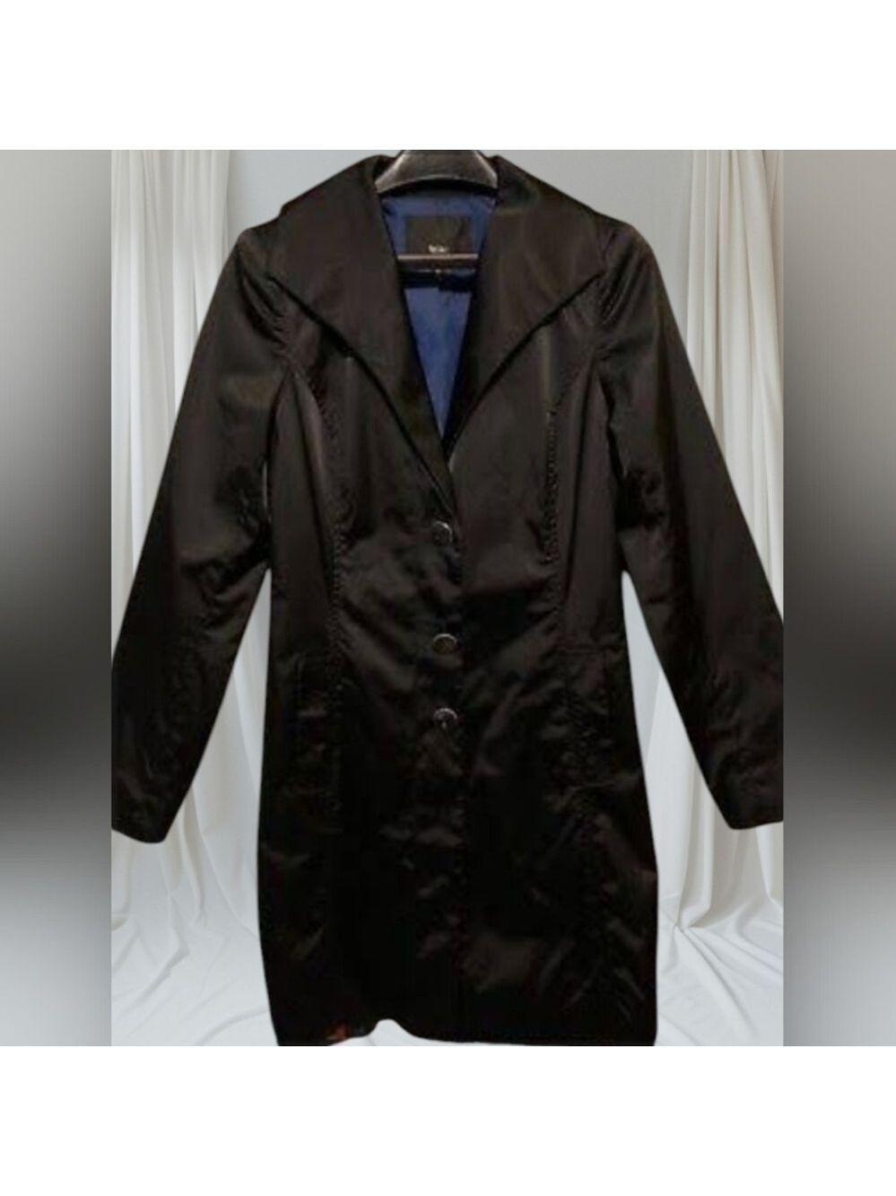 Timeless Size Medium Black Silky Soft Trench Coat with Tailored Silhouette